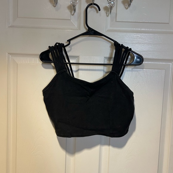 Black cropped tank - Picture 1 of 2